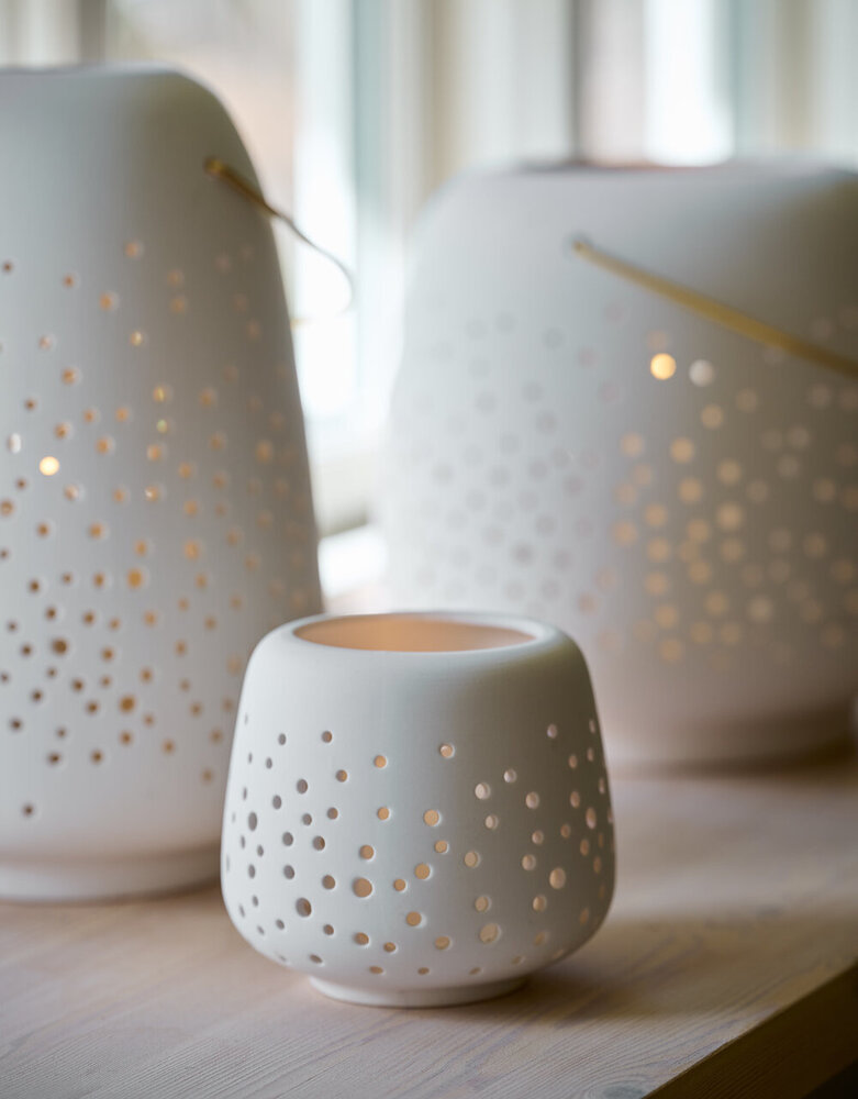 Uyuni Lighting UYUNI Ceramic candle holder for LED tealight 10x9.5cm white