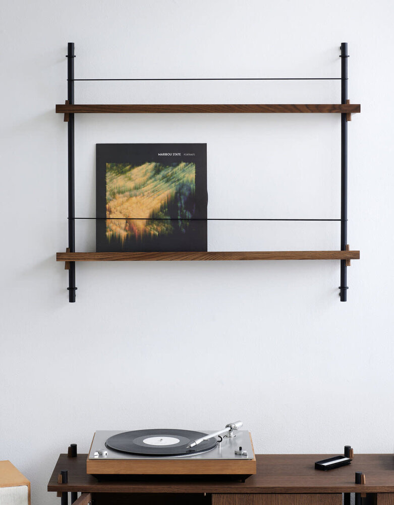 Moebe Moebe Boeken wandrek 73x85x7cm gerookt eiken planken (diverse kleuren palen)