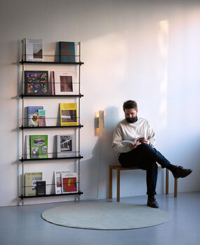 Moebe Moebe boeken wandrek 188x85x7cm zwarte planken  (diverse kleuren palen)