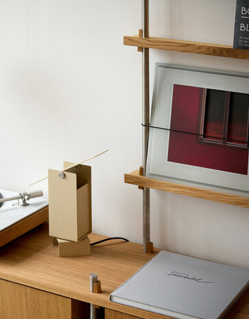 Moebe Moebe Magazine shelf 85x7cm oak – loose parts