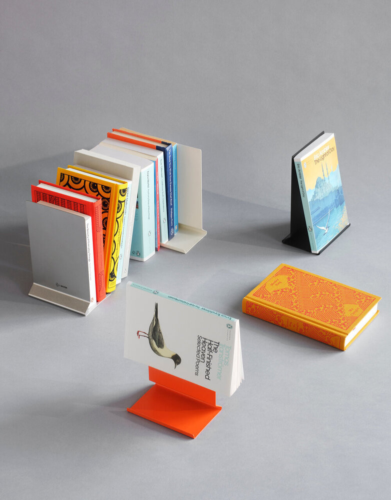 Moebe Moebe x Penguin Bookend orange