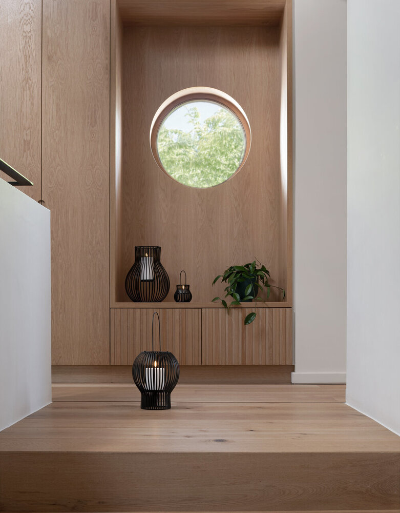 Uyuni Lighting UYUNI Upside-down lantaarn voor LED kaarsen zwart metaal Large