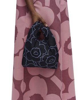 Marimekko Marimekko Mini Smartbag vouwtasje Piirto Unikko blauw Marimekko Marimekko Mini Smartbag vouwtasje Piirto Unikko blauw