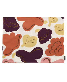 Marimekko Marimekko Pieni Kukasta kukkaan placemat met acrylcoating 31x42cm Marimekko Marimekko Pieni Kukasta kukkaan placemat met acrylcoating 31x42cm