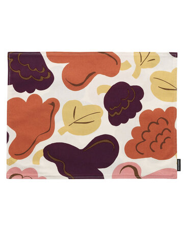 Marimekko Marimekko Pieni Kukasta kukkaan placemat met acrylcoating 31x42cm Marimekko Marimekko Pieni Kukasta kukkaan placemat met acrylcoating 31x42cm