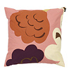 Marimekko Marimekko Kukasta kukkaan kussenhoes 50x50 cm pruim-roze-terracotta Marimekko Marimekko Kukasta kukkaan kussenhoes 50x50 cm pruim-roze-terracotta