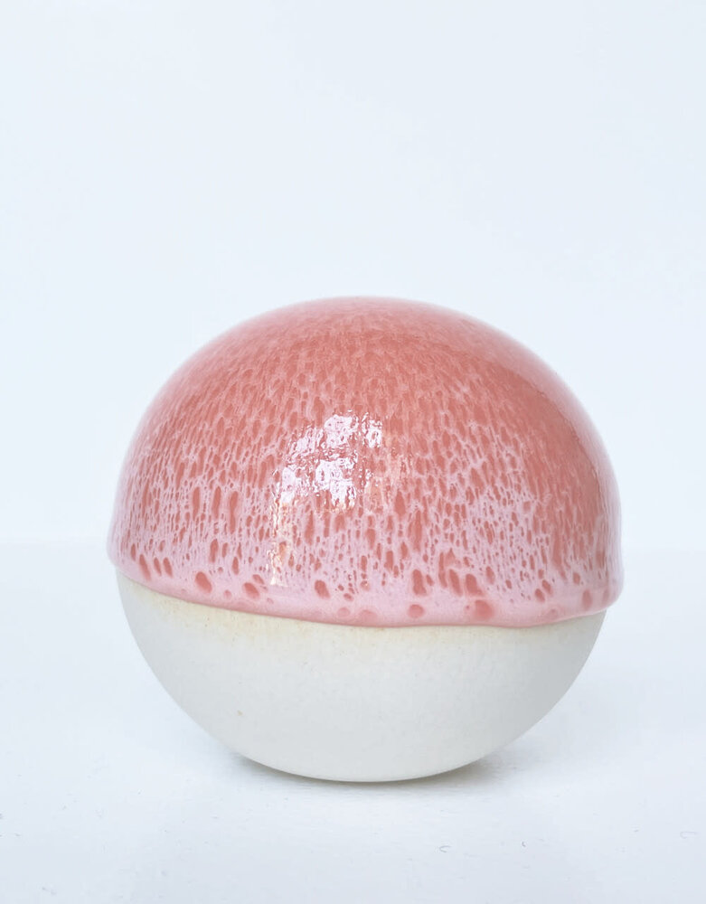 Studio Arhoj Studio Arhoj Pearls for the wall per piece - PEARL 86 Studio Arhoj Studio Arhoj Pearls for the wall per piece - PEARL 86
