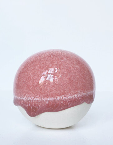 Studio Arhoj Studio Arhoj Pearls for the wall per piece - PEARL 64 Studio Arhoj Studio Arhoj Pearls for the wall per piece - PEARL 64