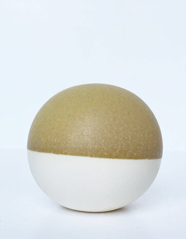 Studio Arhoj Studio Arhoj Pearls for the wall per piece - PEARL 32 Studio Arhoj Studio Arhoj Pearls for the wall per piece - PEARL 32