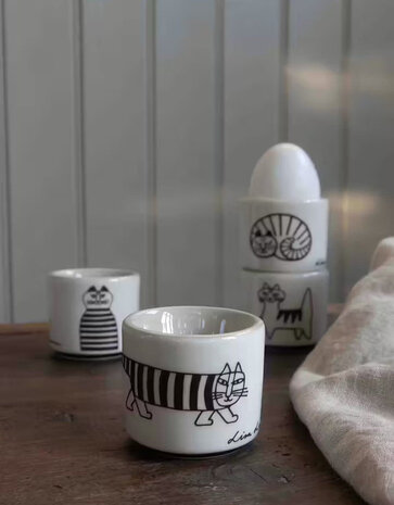 Pluto Design Pluto Design eierdopjes set van 4 Lisa L. Cats Pluto Design Pluto Design eierdopjes set van 4 Lisa L. Cats