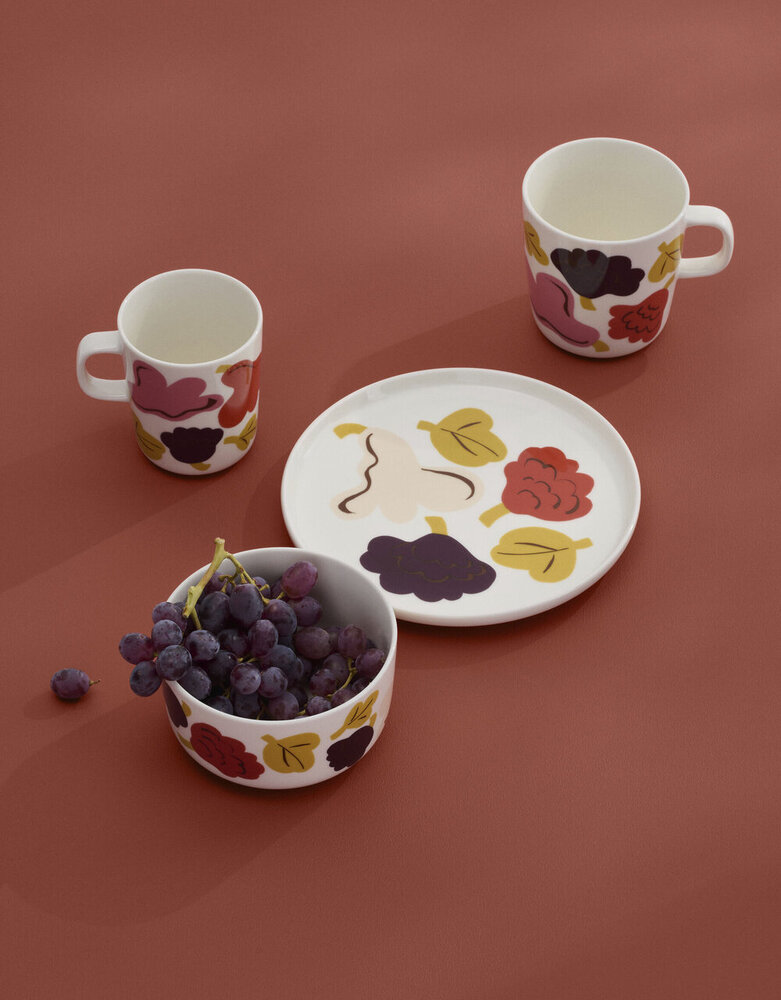 Marimekko Marimekko Kukasta kukkaan 5dl kom vanille-terracotta-pruim Marimekko Marimekko Kukasta kukkaan 5dl kom vanille-terracotta-pruim