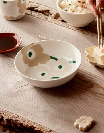 Marimekko Marimekko Unikko bowl 16cm sand Marimekko Marimekko Unikko bowl 16cm sand
