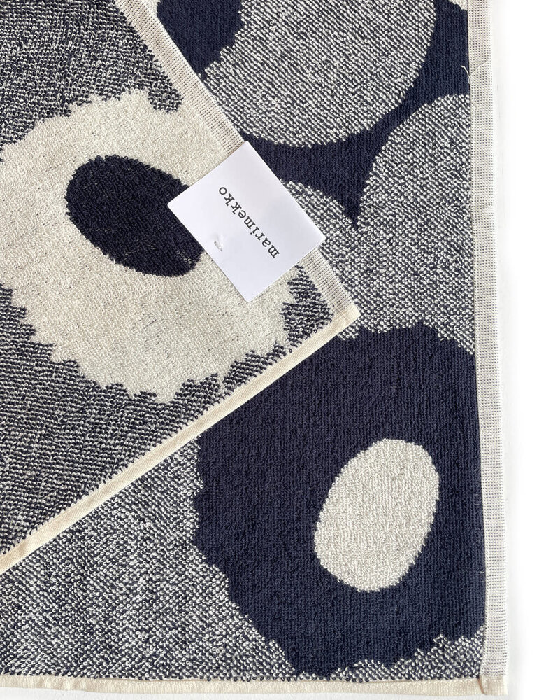 Marimekko Marimekko Unikko towel 50x70cm blueberry Marimekko Marimekko Unikko towel 50x70cm blueberry