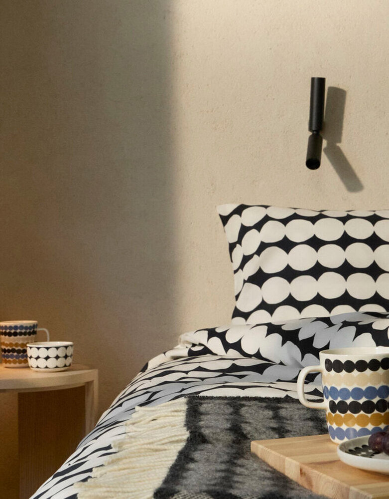 Marimekko Marimekko Räsymatto Duvet Cover Set 150x210cm + 50x60cm Pillowcase Charcoal Marimekko Marimekko Räsymatto Duvet Cover Set 150x210cm + 50x60cm Pillowcase Charcoal
