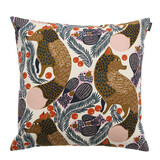 Marimekko Marimekko Pieni Ketunmarja kussenhoes 50x50cm Marimekko Marimekko Pieni Ketunmarja kussenhoes 50x50cm
