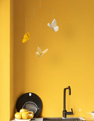 Livingly Livingly Vlinder mobiel geel 36x45cm