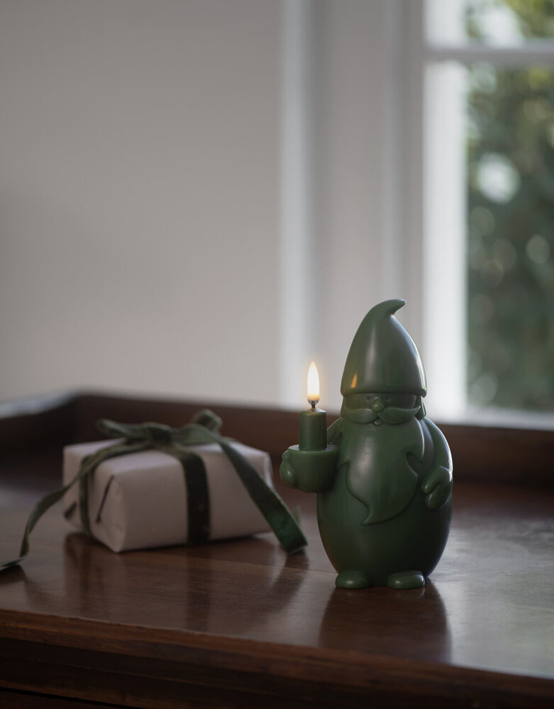 Uyuni Lighting Uyuni Lighting LED Wax Candle Santa Claus H17cm Olive green Uyuni Lighting Uyuni Lighting LED Wax Candle Santa Claus H17cm Olive green