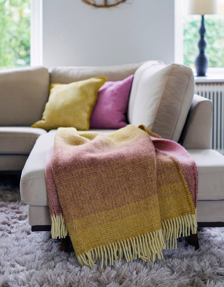 Klippan Klippan Aurora wool plaid 130x200cm 100% lambswool Dawn