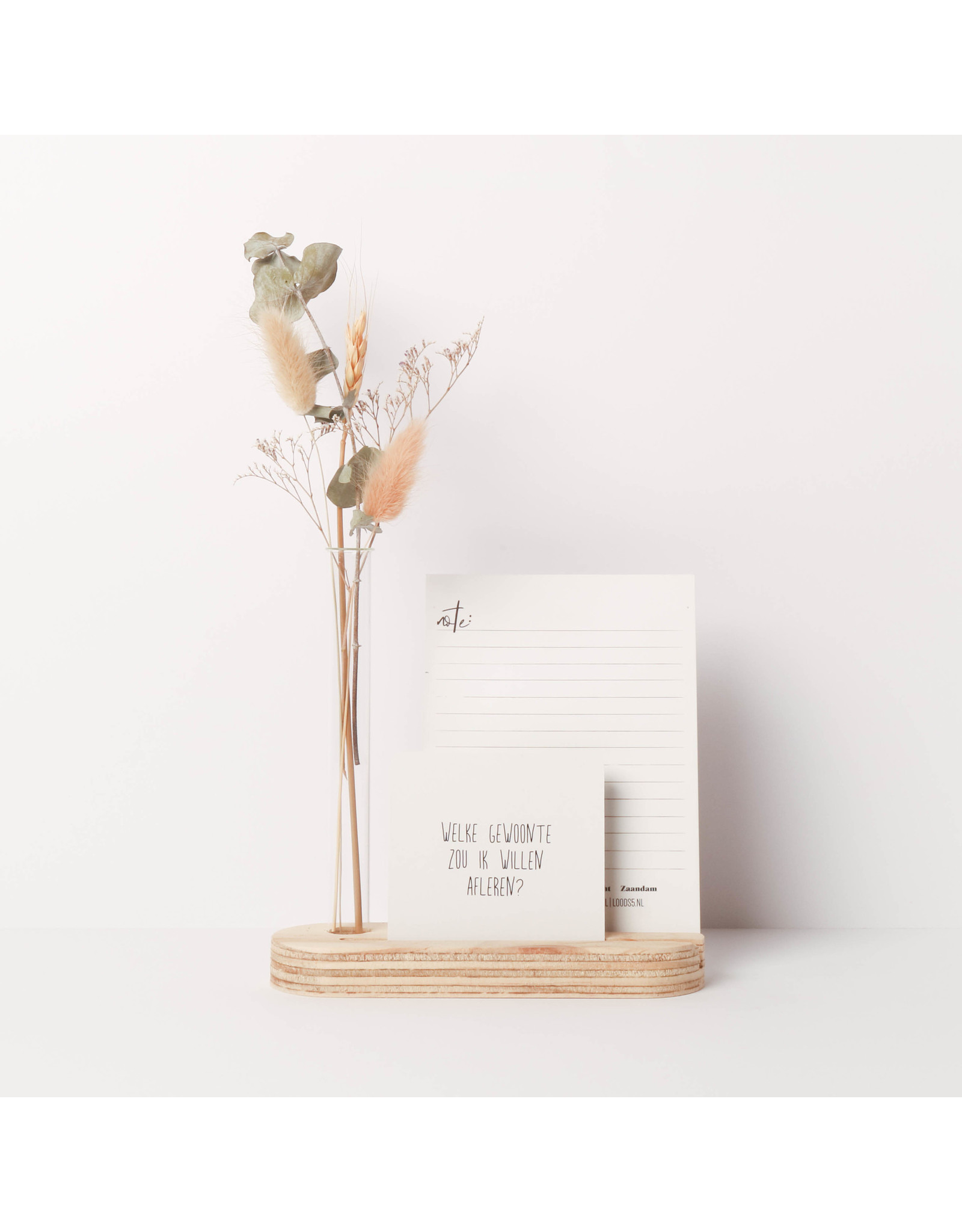 By WOOM |   Holder for vase and cards