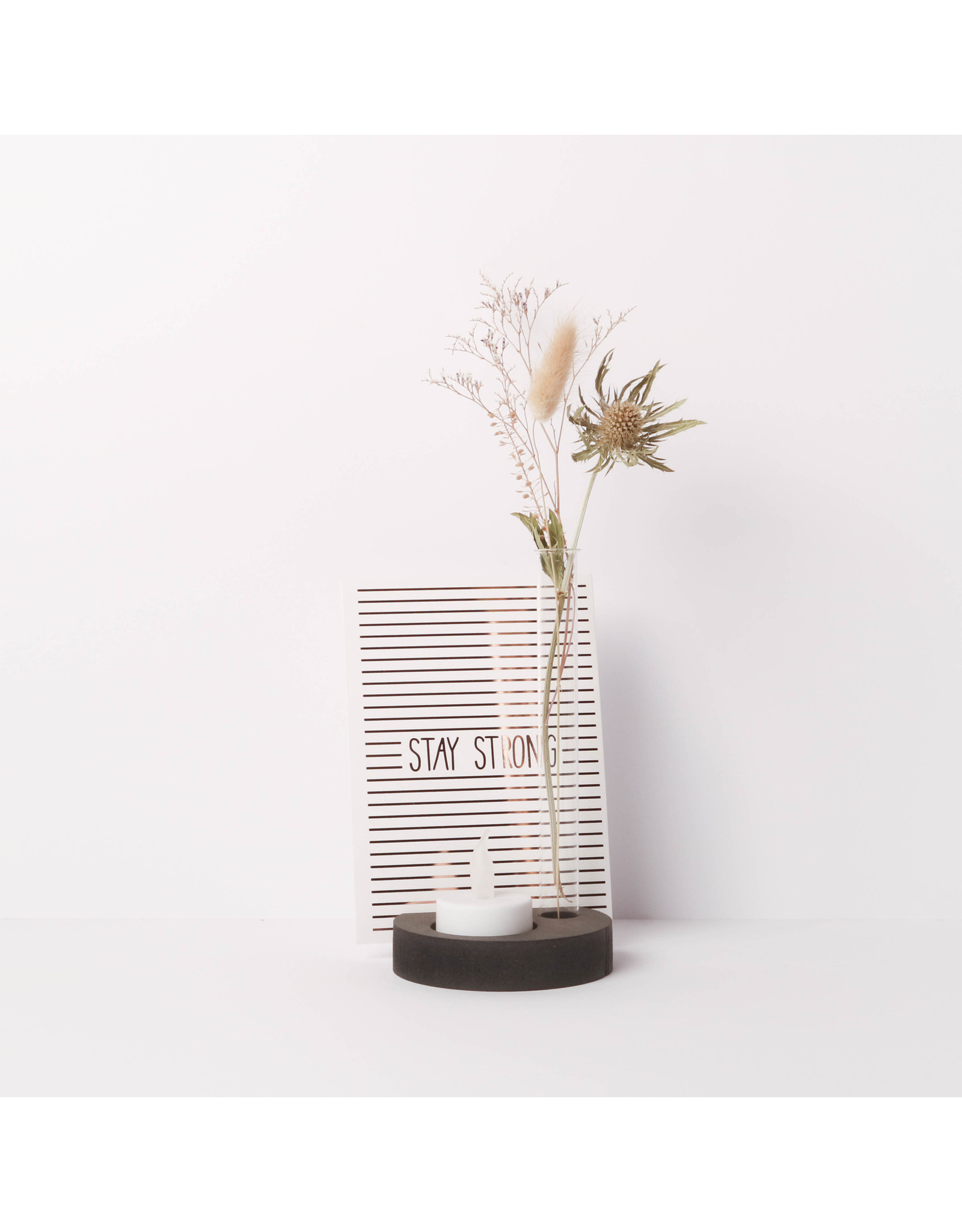 By WOOM |   Card, candle and vase holder