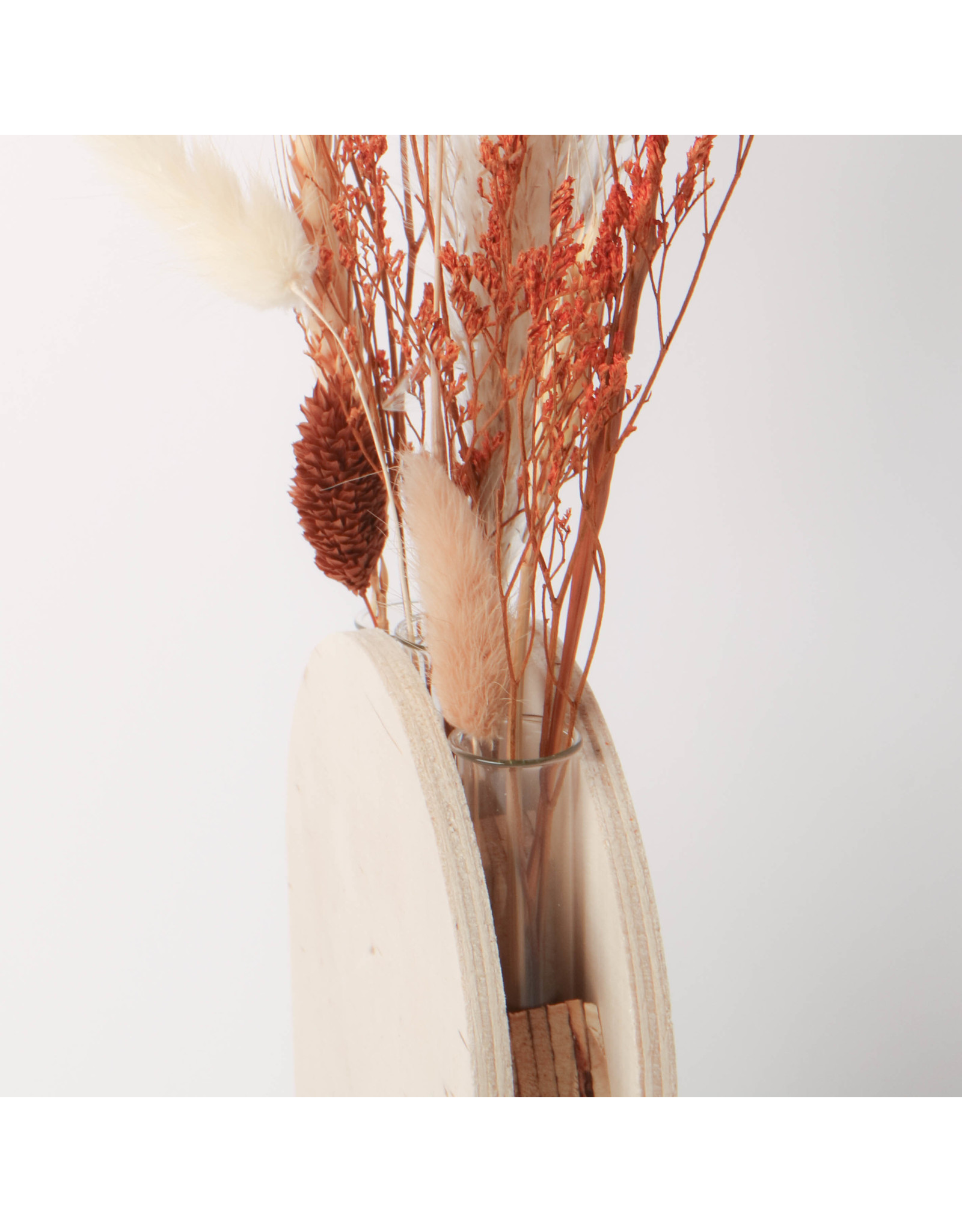 By WOOM |   Arch vase