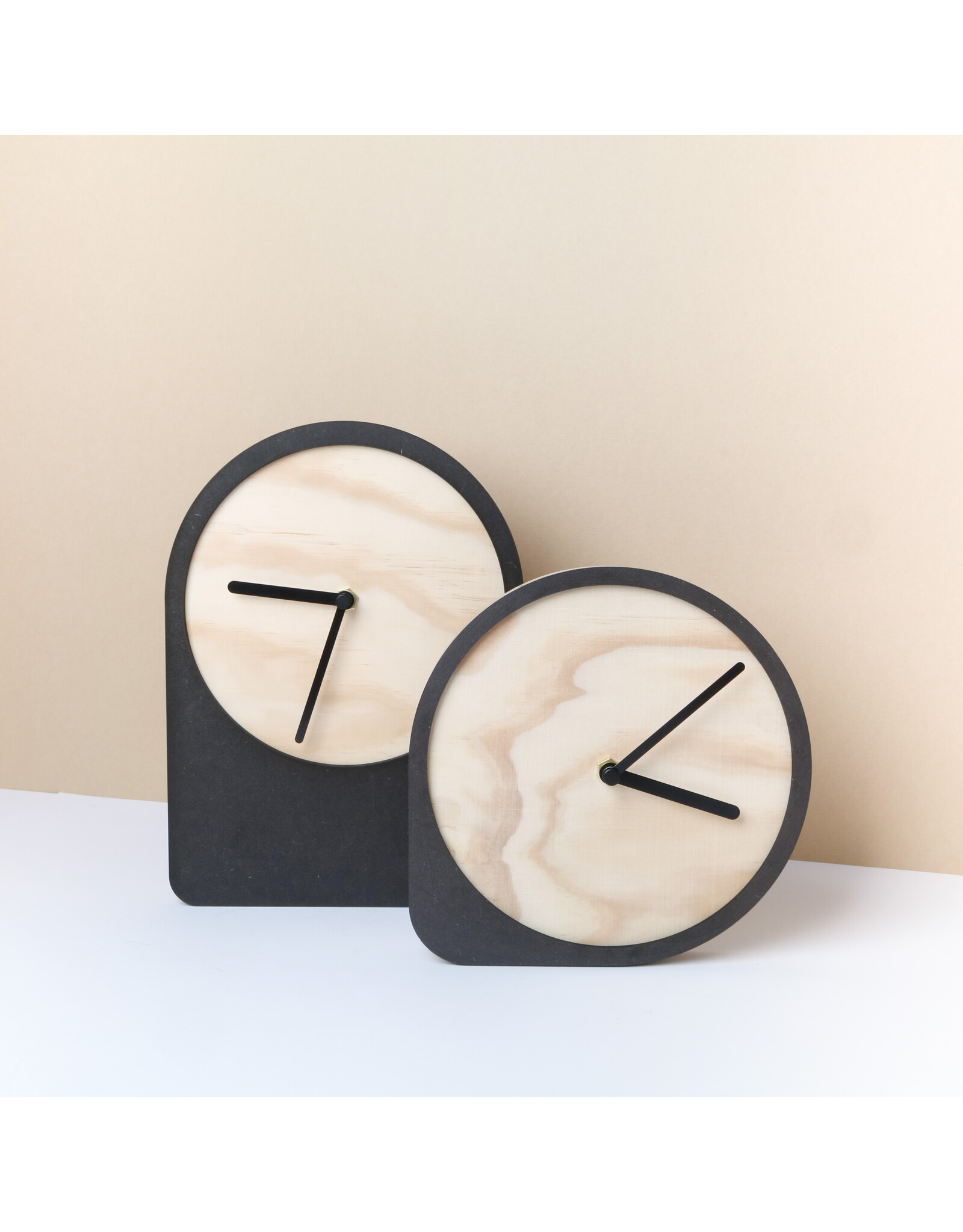 By WOOM |  Arch Clock