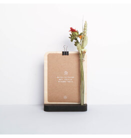 By WOOM |  Clipboard with vase