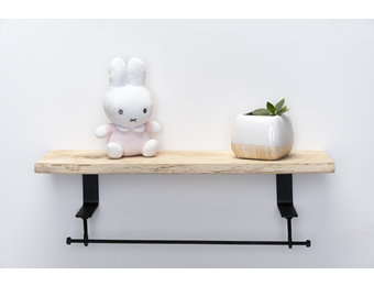 Eichenwandbrett 26 mm mit Stahlwinkeln und Aufhängesystem