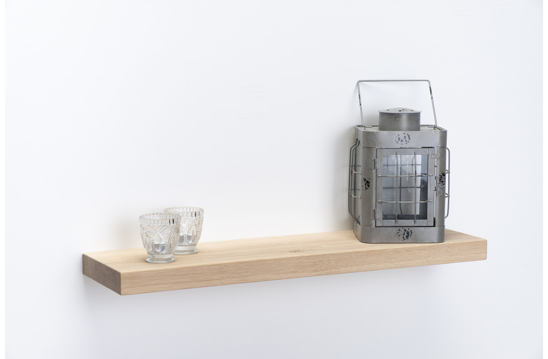 Eiken wandplank 4cm dikte geschaafd strak gezaagd met zwevend montage systeem