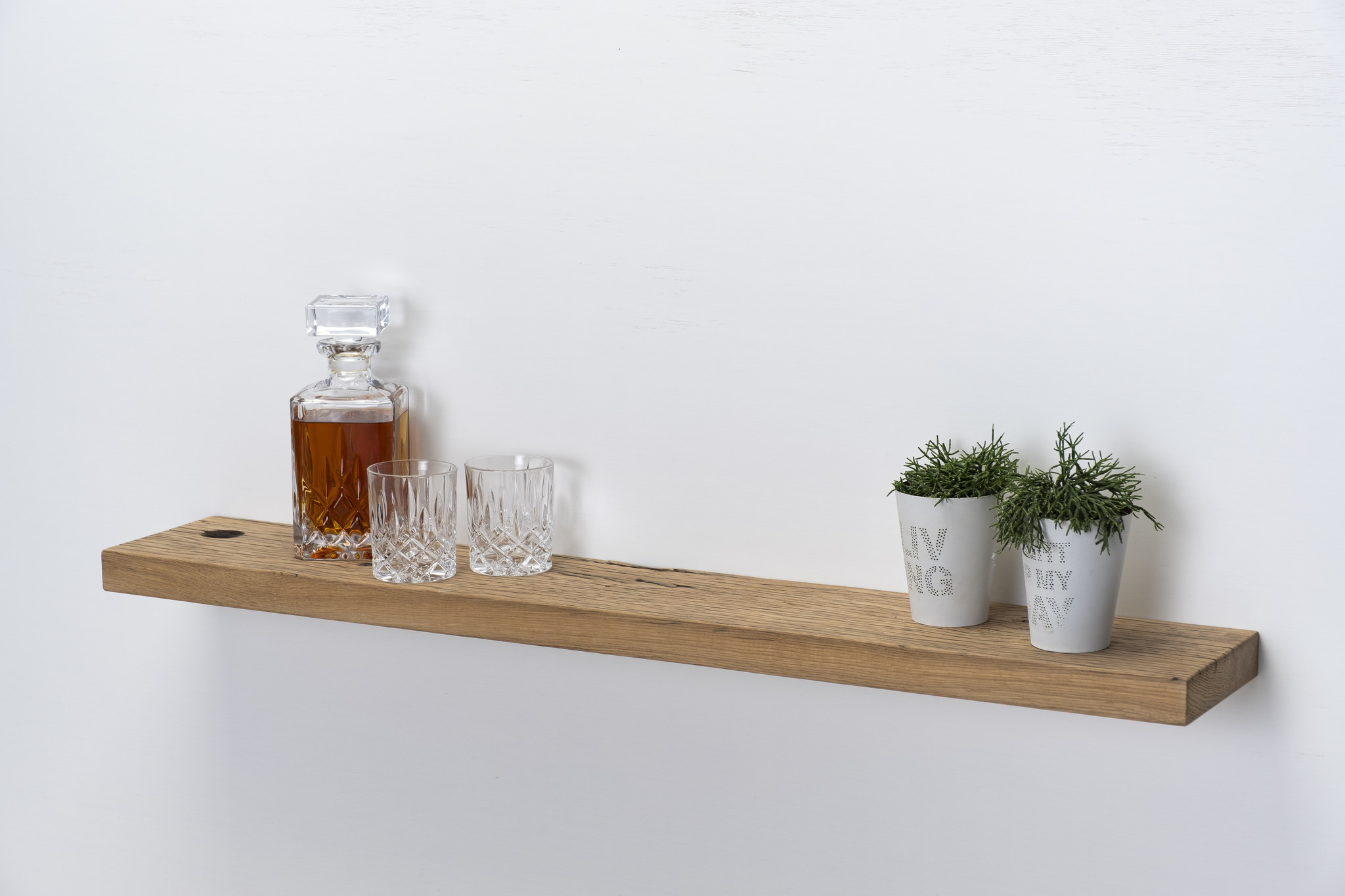 Oud eiken wagondeel wandplank 3,5cm dikte met blind montage systeem