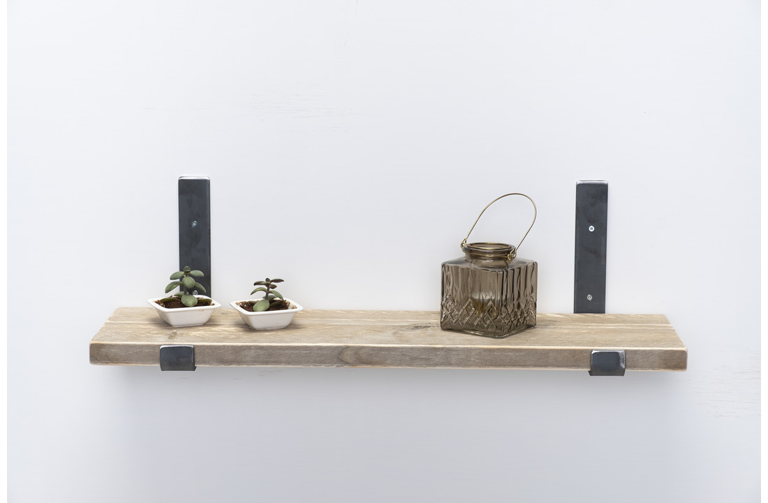 Wandplank steigerhout oud 3cm met open stalen beugels