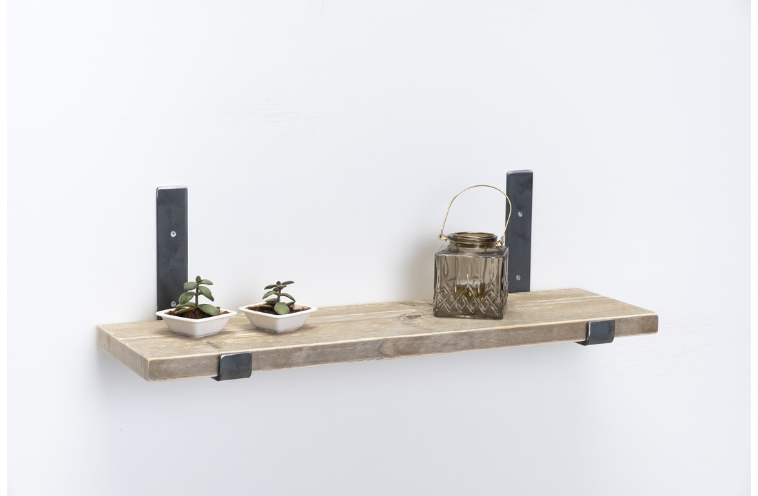 Wandplank steigerhout oud 3cm met open stalen beugels
