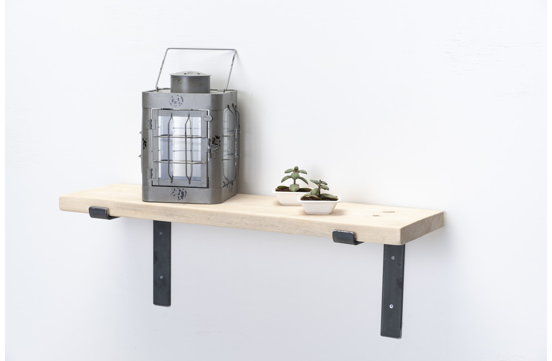 Wandplank steigerhout nieuw 3cm met open stalen beugels II