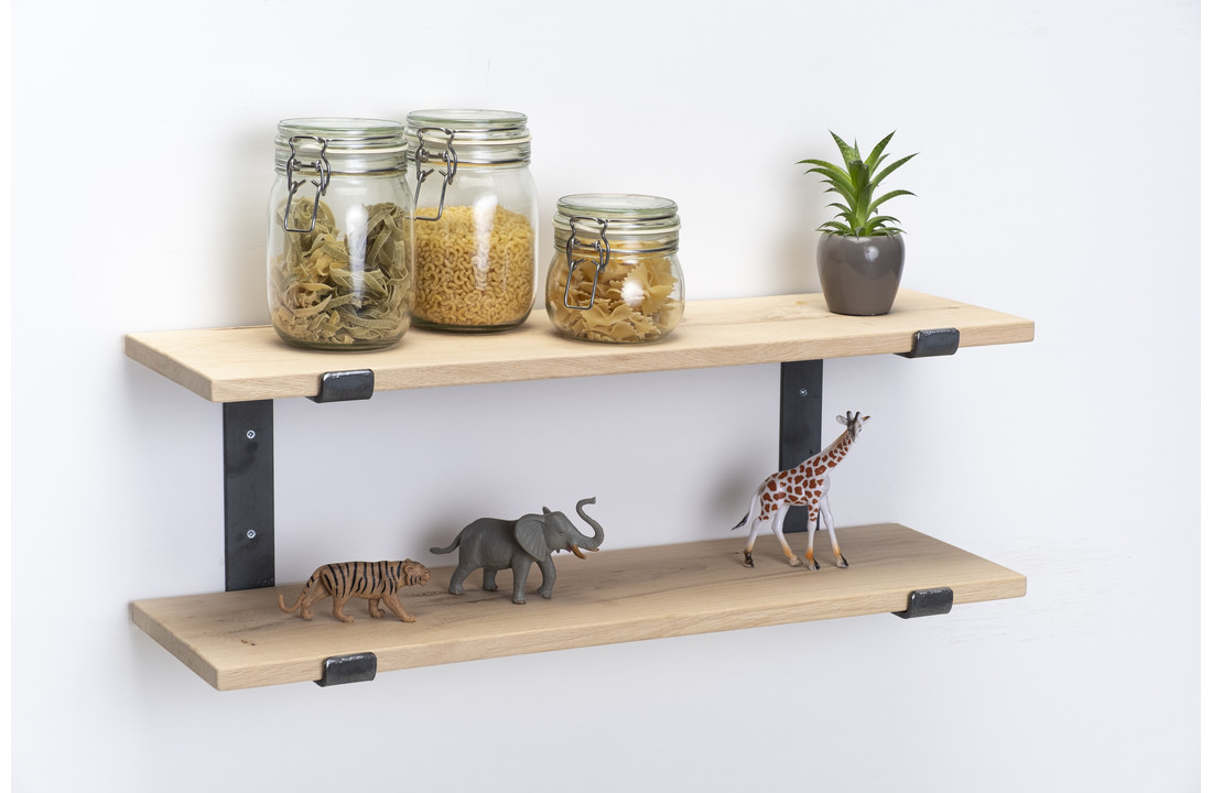 Wandrek dubbel met 2cm eiken schappen en stalen beugels