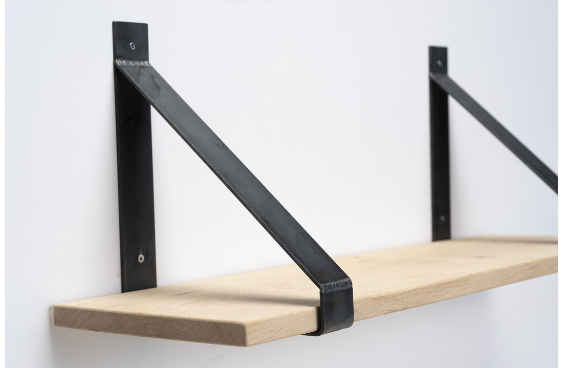 Wall shelf oak 2cm with steel brackets