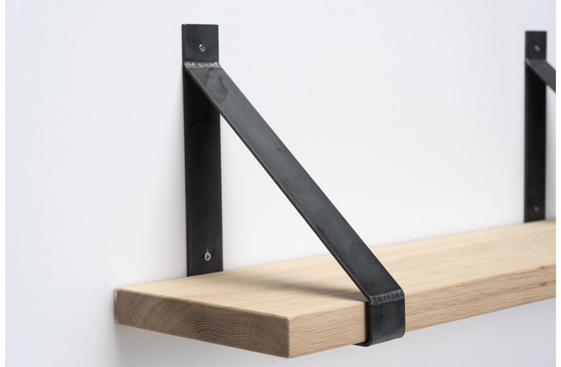 Wandplank eiken 3cm met stalen beugels