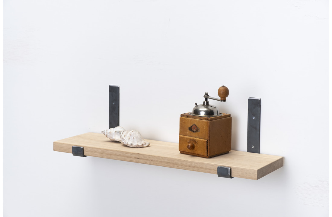 Wandplank eiken 3cm met open stalen beugels