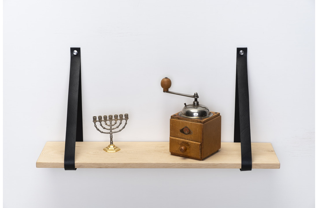 Wandplank eiken 2cm met leren plankdragers zwart