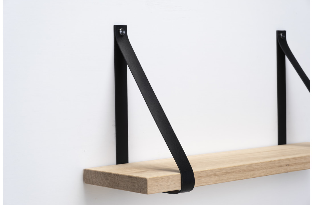 Wandplank eiken 3cm met leren plankdragers zwart