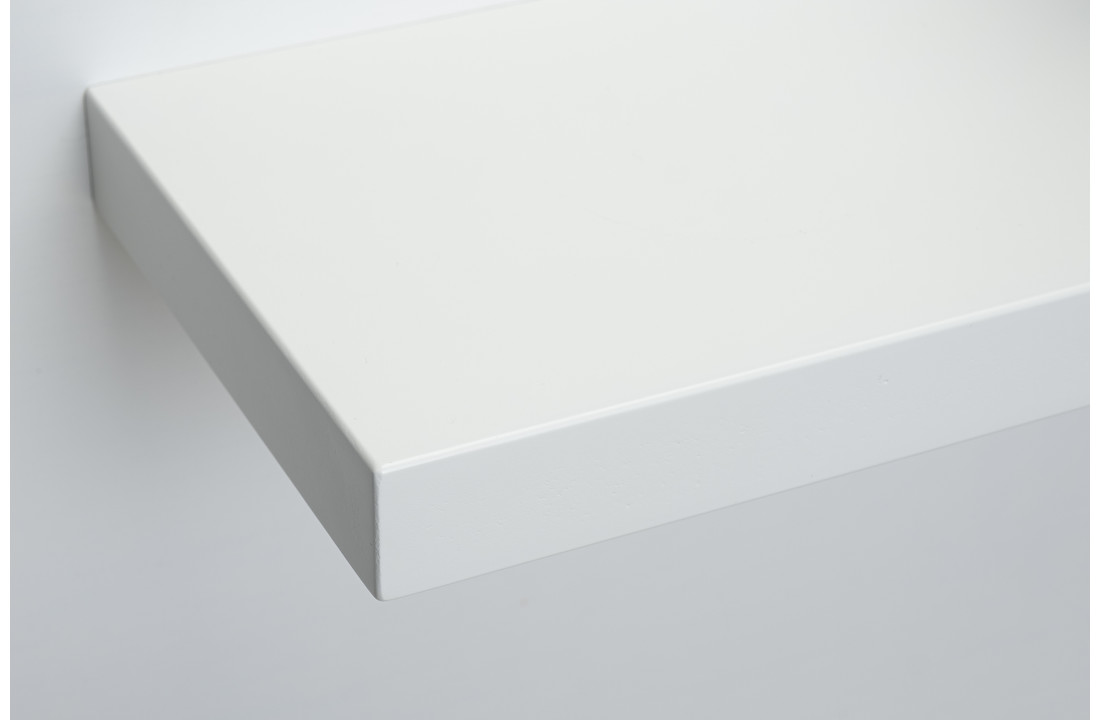 Wandplank wit 38mm dikte strak gezaagd met zwevend montage systeem