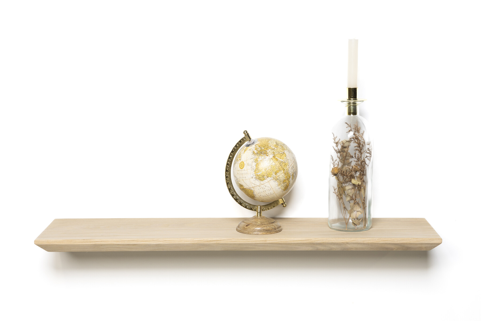 Oak wall shelf 3cm thick, planed with bevelled edge, floating mounting system