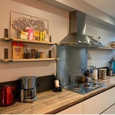 Wandplank eiken 2cm met open stalen beugels