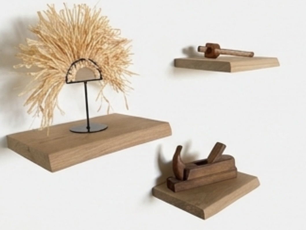 Eiken wandplank 4cm dikte geschaafd met geleefde voorkant zwevend montage systeem – set van 3