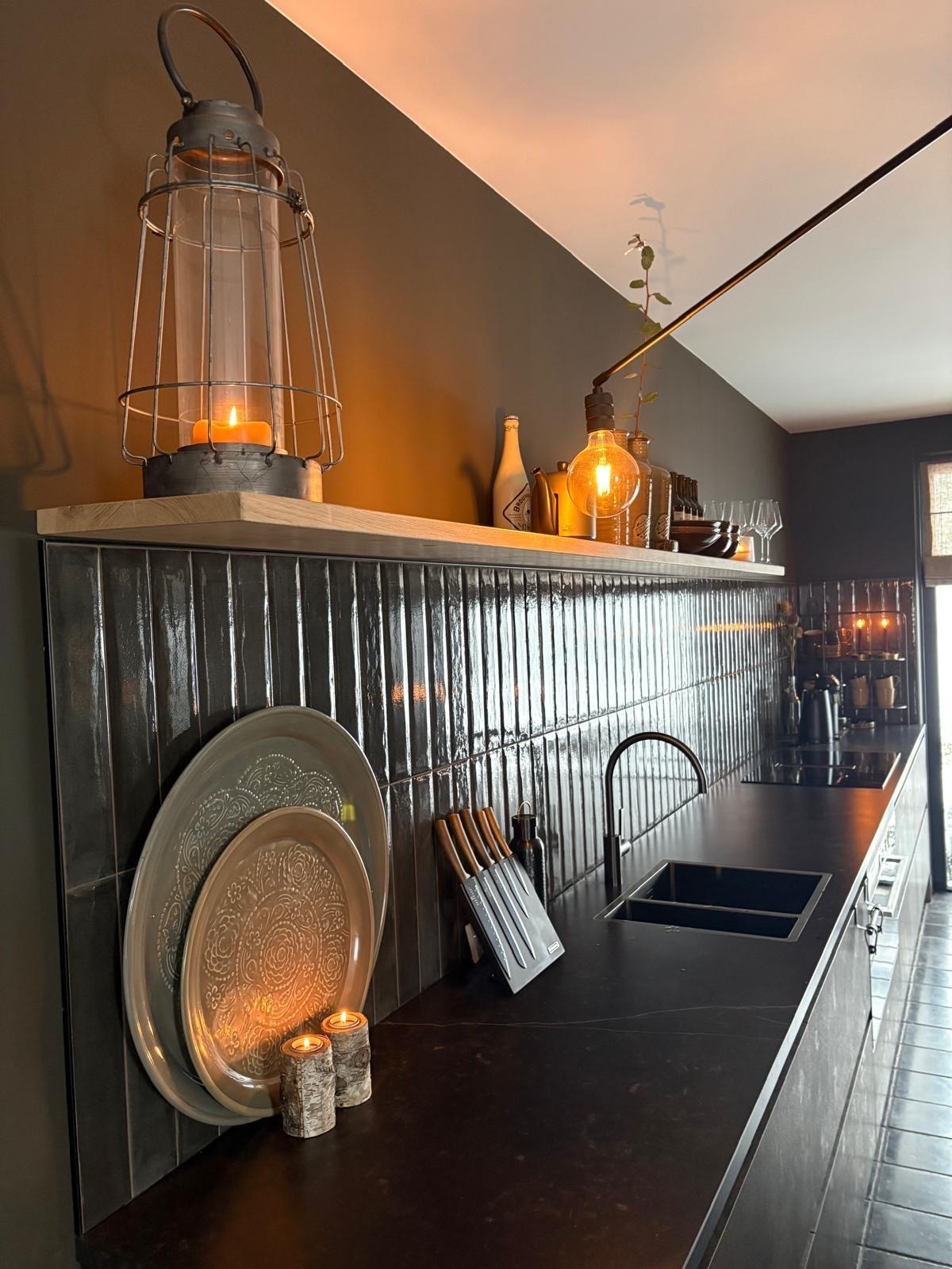 Zwevende Wandplank Kopen: De Complete Gids (2026) — Materiaal, Maat, Montage & Meer