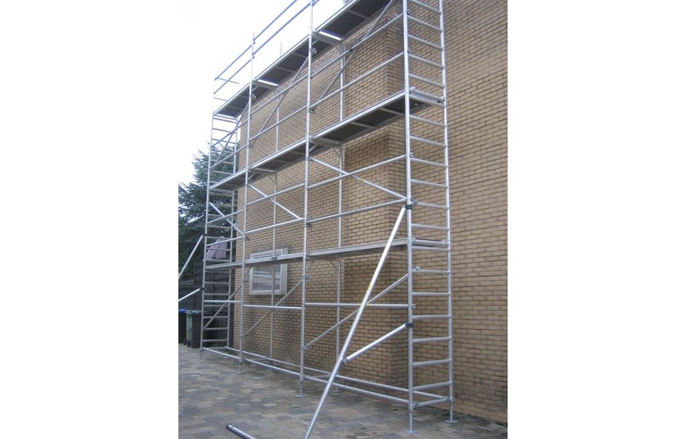 GEVELSTEIGER 10x10 m2