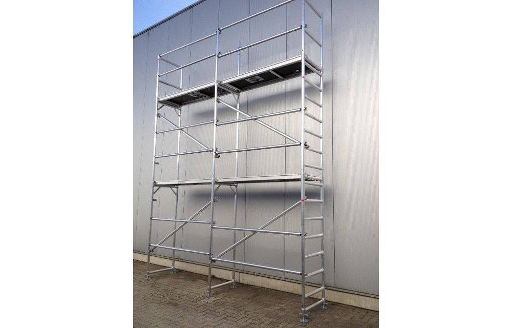 GEVELSTEIGER 10x10 m2