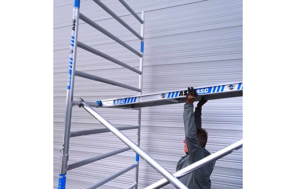 ASC rolsteiger 135 x 250 x 6,2m werkhoogte + Basic Carrier steigeraanhanger