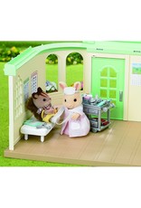 Sylvanian Families Set voor Streekkliniek, verpleegster (5094)
