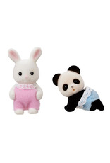 Sylvanian Families Speelkamer- Baby Panda & sneeuwwitkonijn (5709)