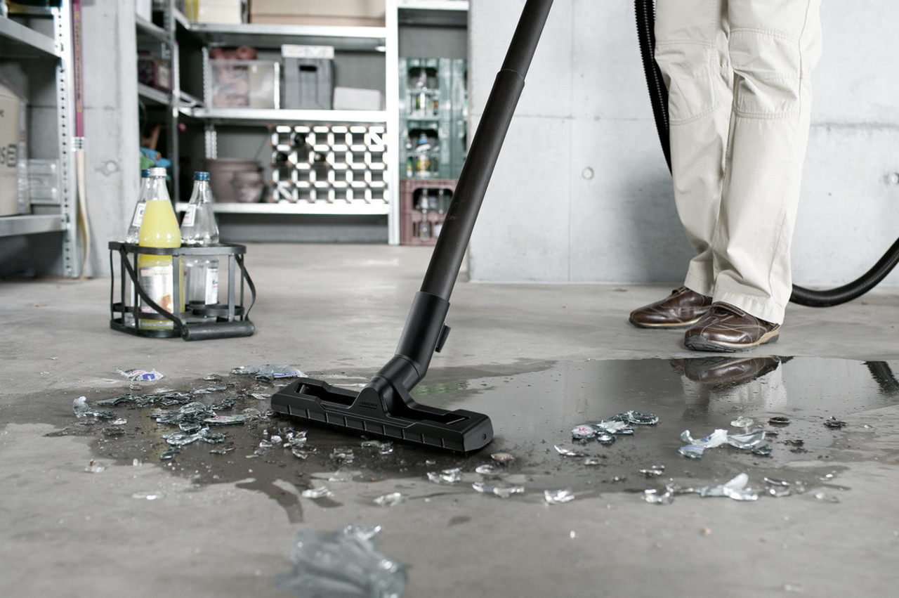 Kärcher Kärcher WD 2 Plus V-12/4/18 - Alleszuiger Kärcher Kärcher WD 2 Plus V-12/4/18 - Alleszuiger